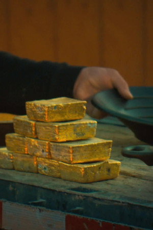 The Biggest Gold Weighs
