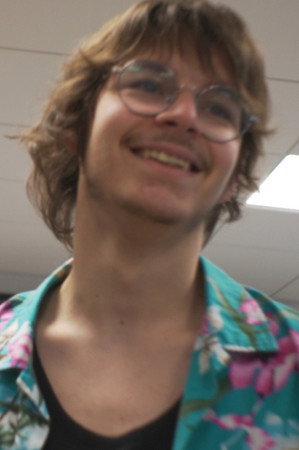 /kOZm1VdncMkhF9pqh8Uq8Ny7Cvp.jpg