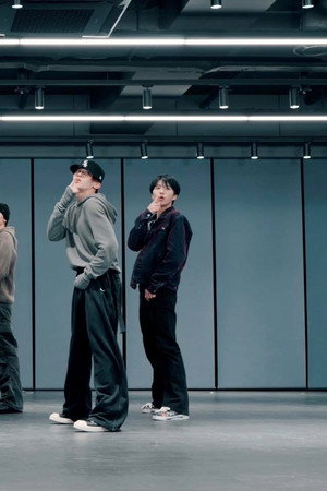 'Ode to Love' Dance Practice