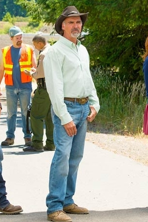 A co se skrývá pod kameny