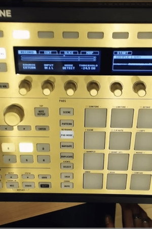 SUGA 의 Maschine mk2 review