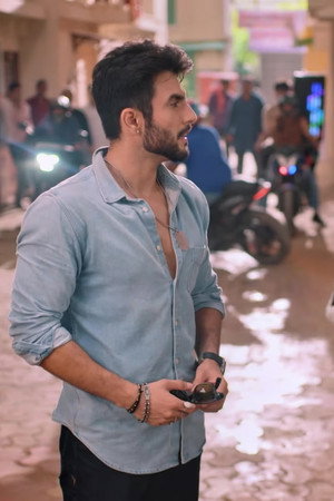 Jeet's Arrival Shocks Sanjeev