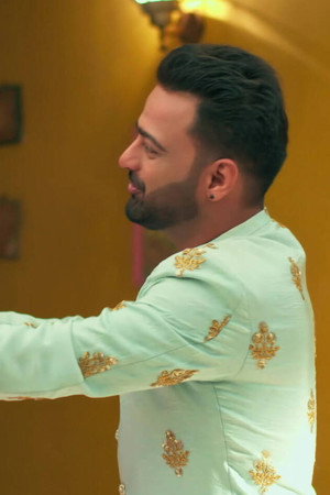 Paritosh Blackmails Prem