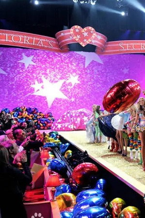 Victoria's Secret Fashion Show 2010