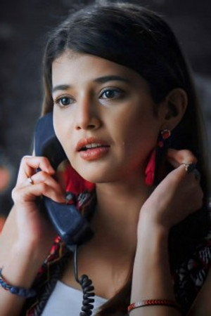 Armaan seeks abhira's help