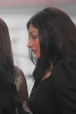 Amruta saves Nimrit