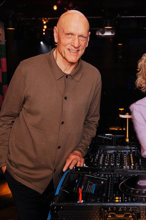 Peter Garrett