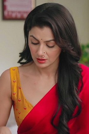 Dnyaneshwari finalizes Amruta's alliance