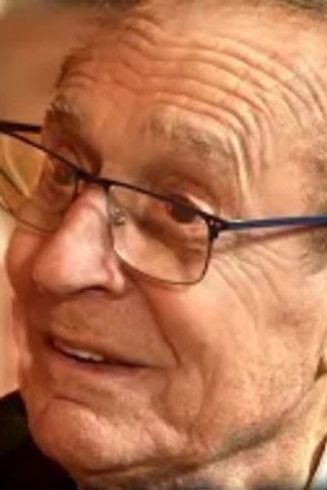 At 82, he owns the world's finest wine cellar (€100 million, a bottle from the Titanic...!) – Part 1