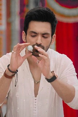 Virat celebrates Makar Sankranti with Amu