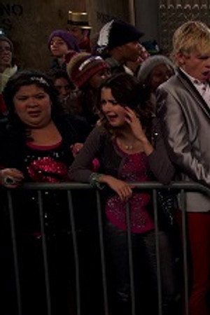 Austin & JESSIE & Ally All Star New Year