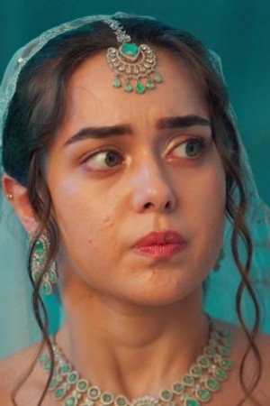 Seher rushes to save Mahid
