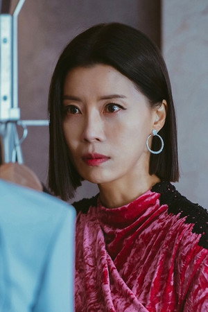 Ra-el Gets Close to Youn-kyum