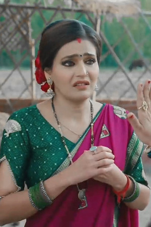 Durgavati mediates Ganga and Indu's dispute