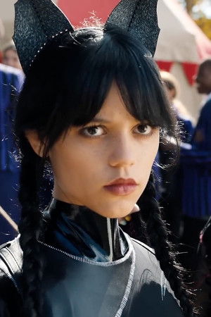 Jako kůl v hřbitovním plotě