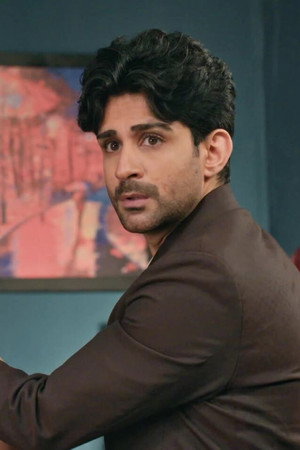 Angad Confronts Vikrant