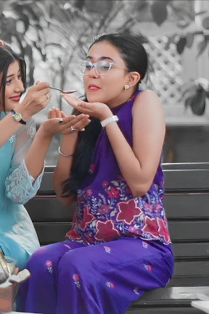 Mukti, Maira pamper Abhira!
