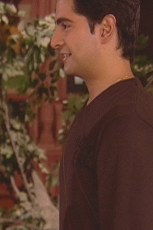 Akshara is stunned to see Naitik