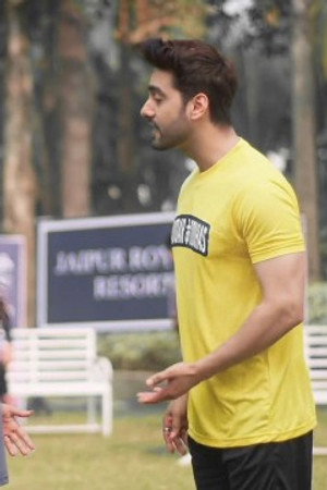 Surekha and Armaan hatch a plan