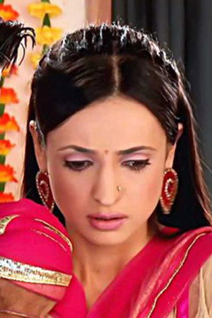 Khushi gets a kiss challenge from Arnav