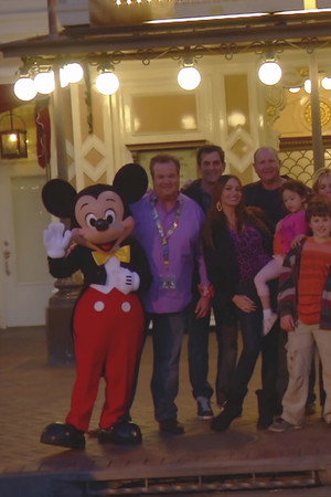 Modern Family Goes to the Disneyland Resort