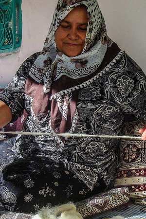 Carpets, Skis, Niagara Power