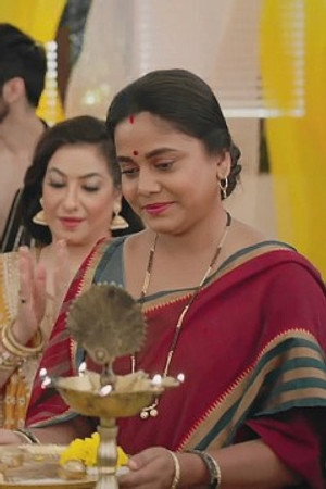 Power outrage troubles Amruta's family