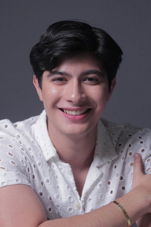 Anjay Anson