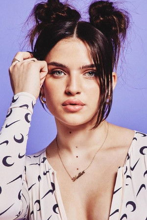 Mae Muller Mae Muller