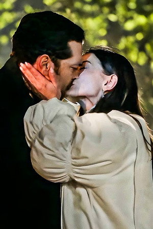 Eşref and Nisan's First Kiss