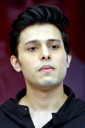 Rashi Ki Himmat Padhi Kamzor
