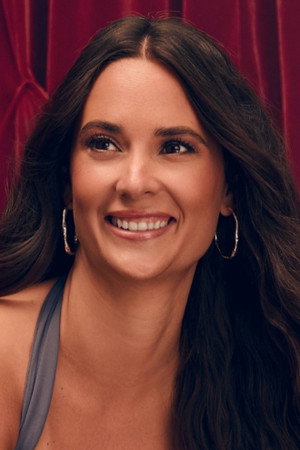 Claudia Neves