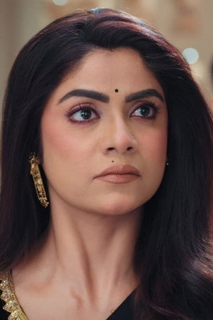 Jagadhatri Delighted to Find Her Mother’s Photograph