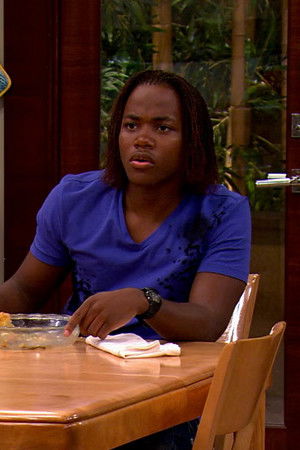 Příšerný spolubydlící