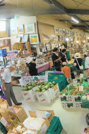 A Farmers' Market in Inadani, Nagano