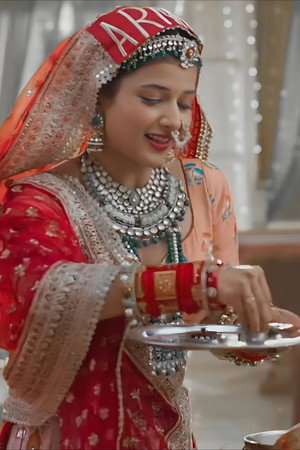 Abhira awaits meeting Maira