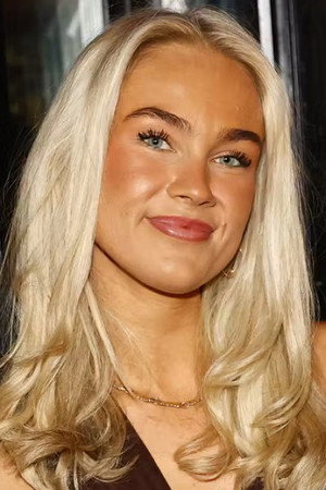 Nikoline Kjær