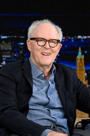 John Lithgow, Noah Schnapp, 070 Shake