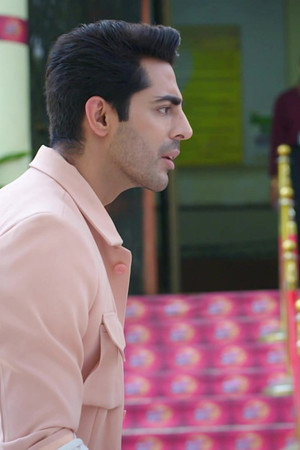 Taara Rejects Yuvraaj