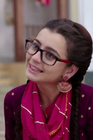 Moushmi Steals Baa’s Valuables