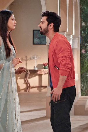 Dev, Shaloni at Odds