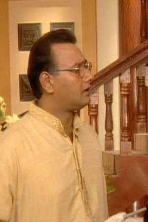 Kumkum to Meet Sumit in the Hotel