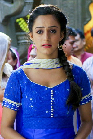 Preeti, Gauri Warn Rahul
