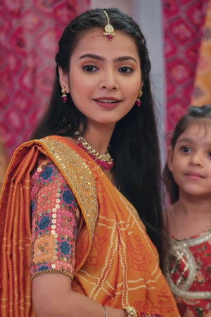 Vrinda Arrives for Her Baby Shower