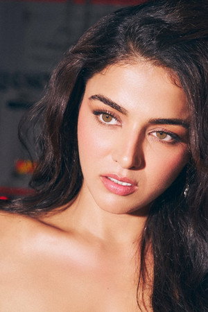 Wamiqa Gabbi Wamiqa Gabbi