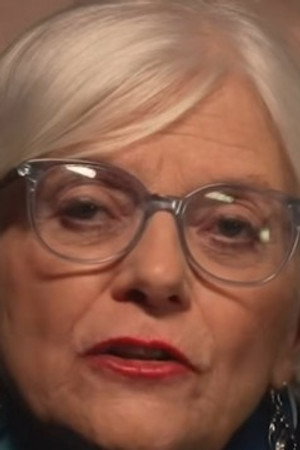 A nun in a convent for 40 years, she leaves it all behind and discovers life at 60.