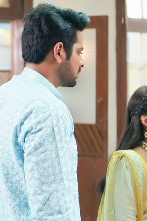 Prarthana's Caution to Mahi