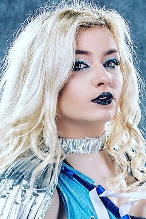 Sierra Loxton Sierra Loxton