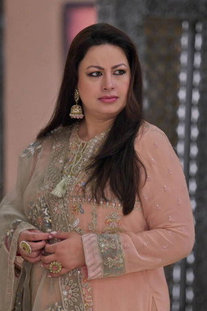 Tripti Leaves Shanti Niketan