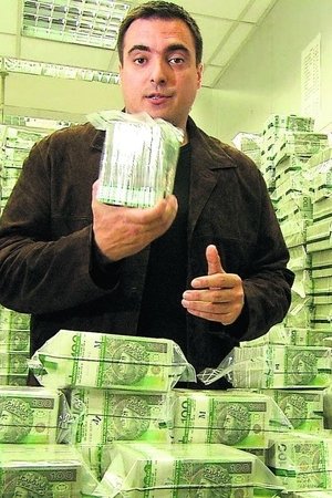 Władcy marionetek